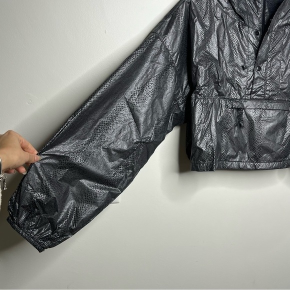 Free People Diamond Back mettalic Hooded Cropped Jacket - Picture 7 of 12